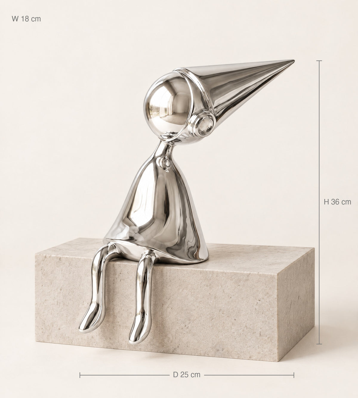 Size guide: silver shelf-sitter sculpture, H 36 cm, D 25 cm, W 18 cm